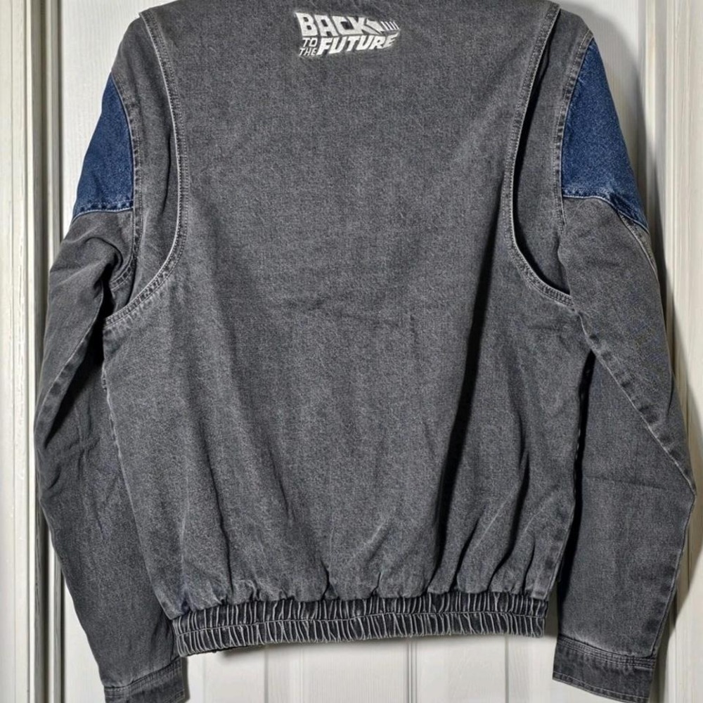 Back to the Future Signature Edition Denim Jean Jacket Small BTTF Michael J Fox - Picture 2 of 5